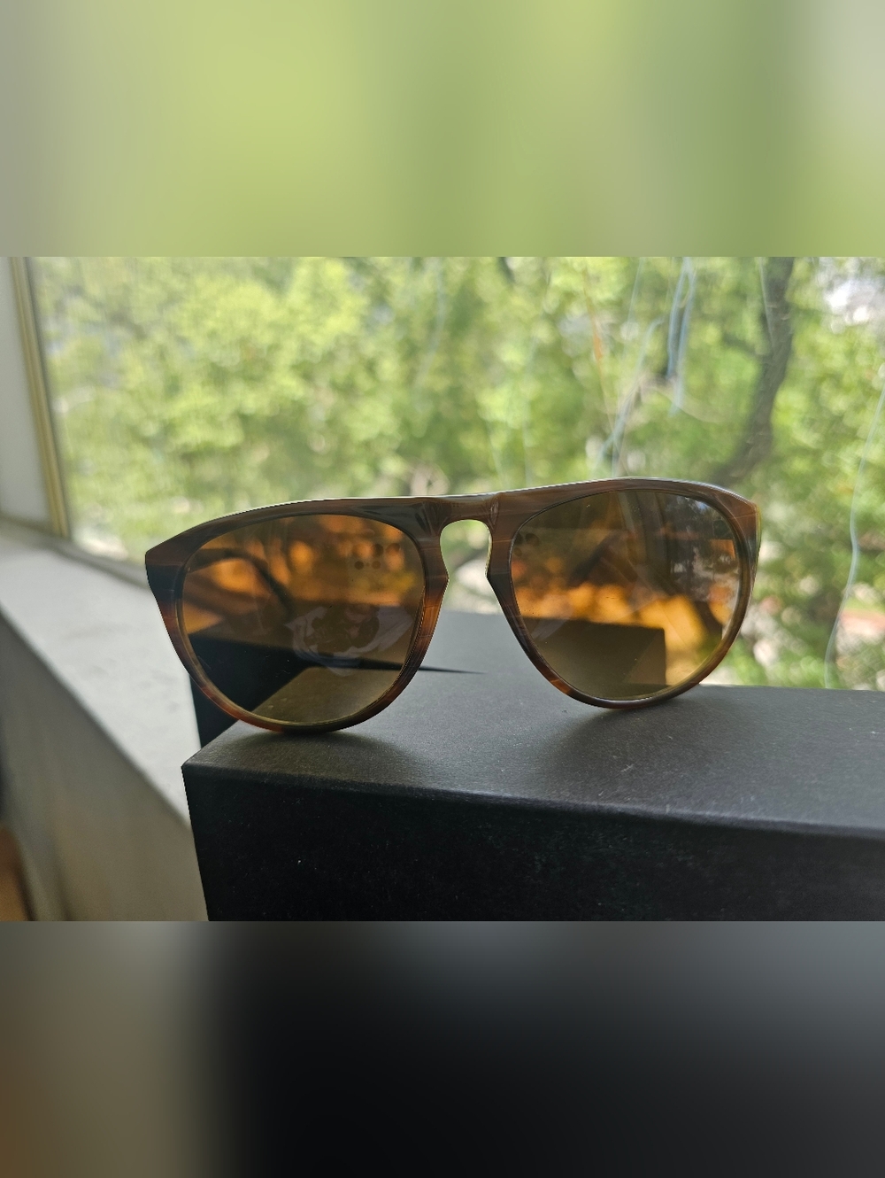Designer Tortoiseshell Sunglasses - Brown Lenses